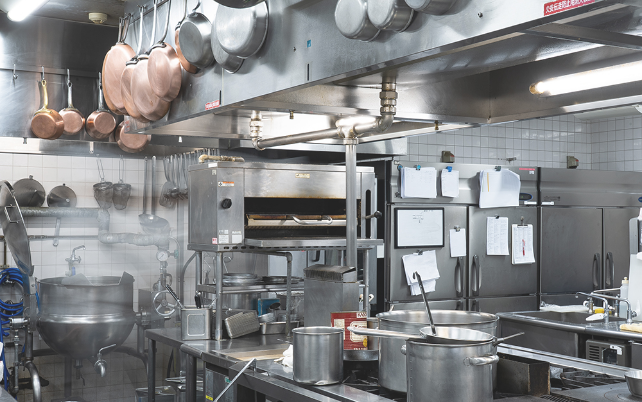 配属先での調理風景