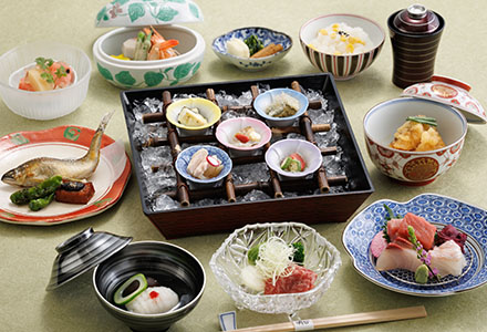 輝