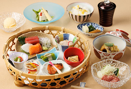 籠盛り膳「なごみ」