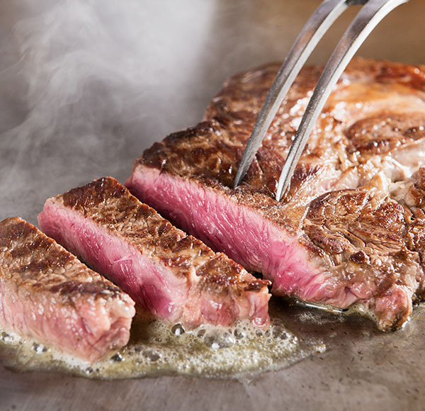 牛肉の鉄板焼