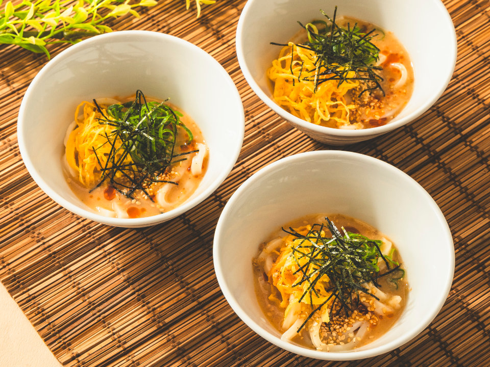 冷やしごまだれうどん
