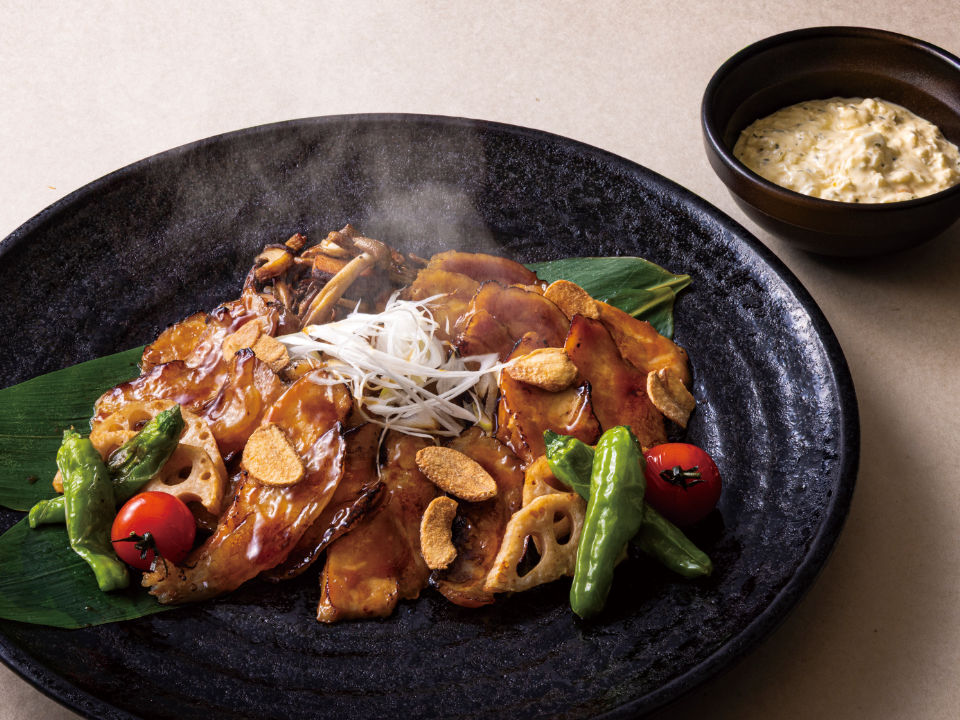 ワニ肉の照り焼き らっきょうタルタルソース添え