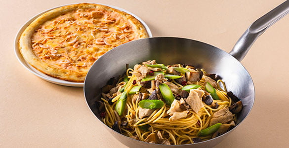 明太子と桜えびのピザ/豚肉と茸とアスパラガスの和風パスタ