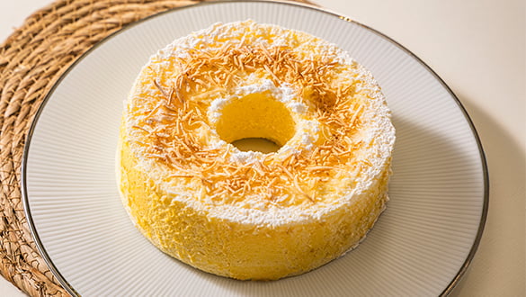 ローストココナツのシフォンケーキ
