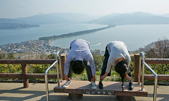 股のぞき　傘松公園