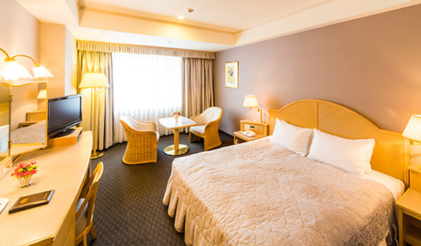 ザクラウンパレス新阪急高知のダブルルーム