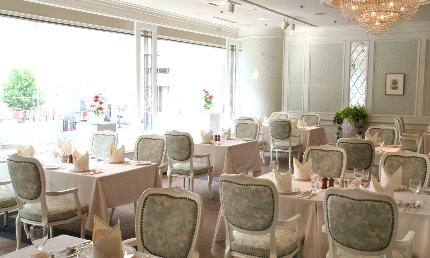 レストラン ベニール ザ クラウンパレス新阪急高知 阪急阪神第一ホテルグループ