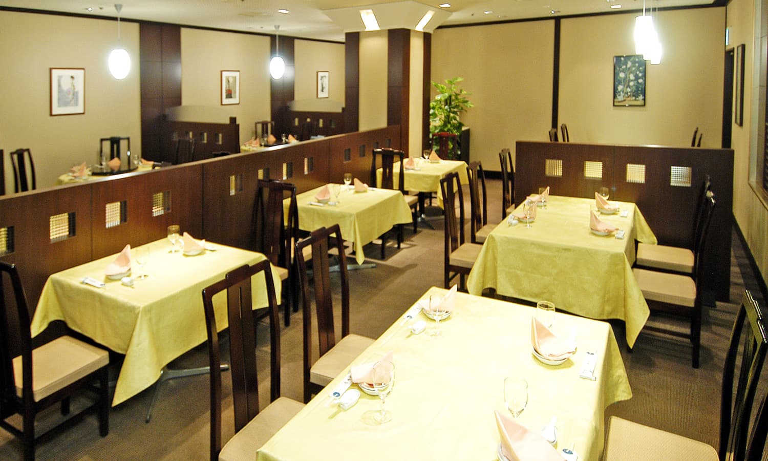 中国料理 マンダリンコート ザ クラウンパレス新阪急高知 阪急阪神第一ホテルグループ