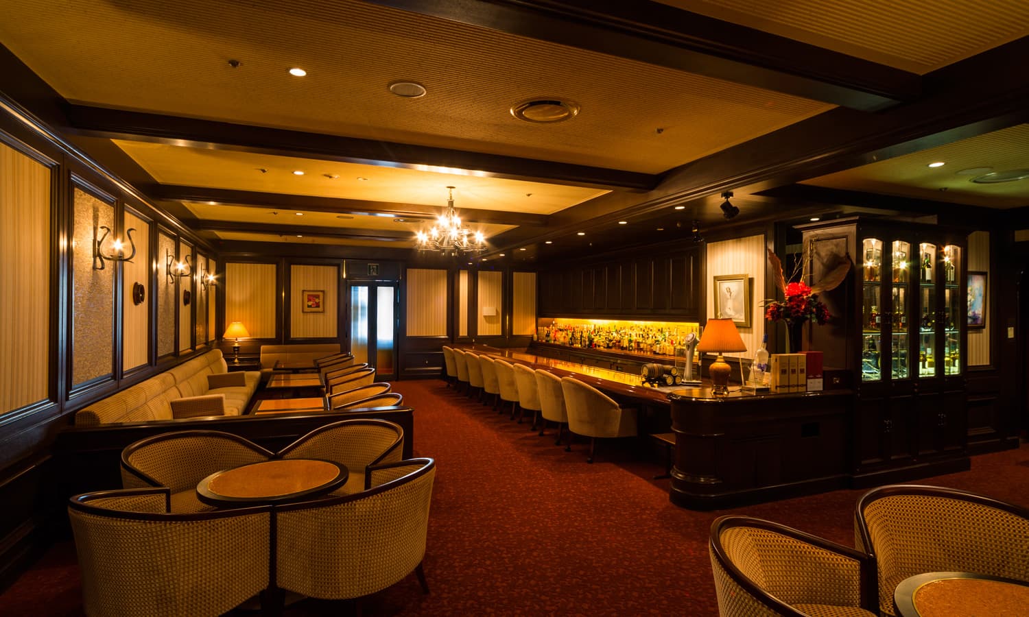 バー クイーンズ バー ザ クラウンパレス新阪急高知 阪急阪神第一ホテルグループ