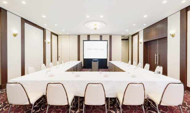 コの字型のレイアウト