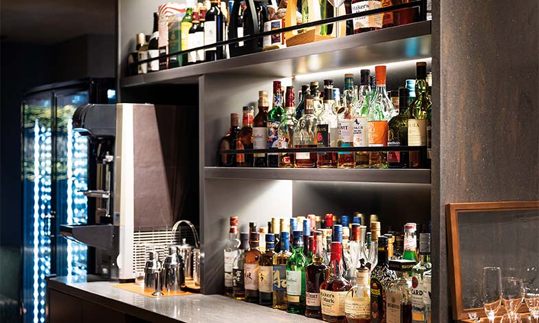 クラブラウンジのバーカウンターイメージ