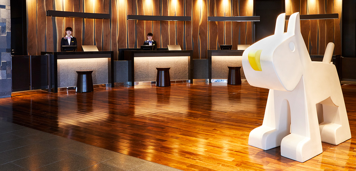 アワーズイン阪急のフロント